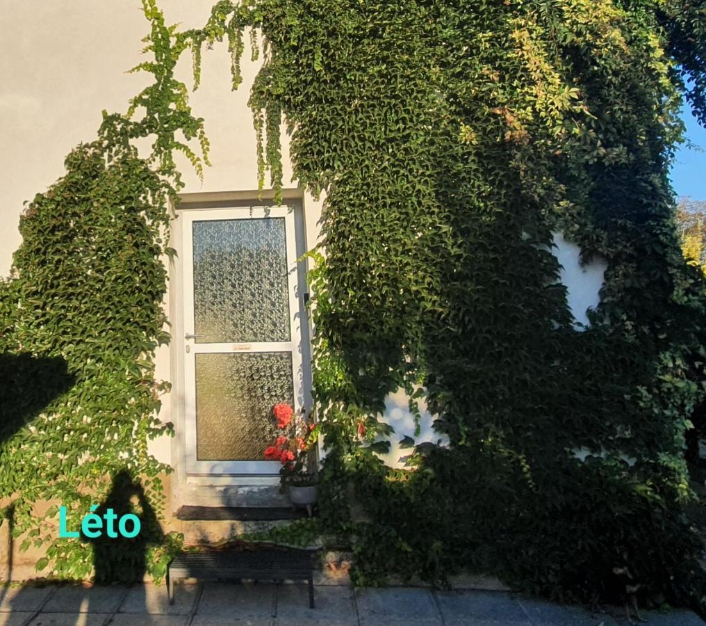 Apartmán U Jakuba Dvůr Králové nad Labem Esterno foto